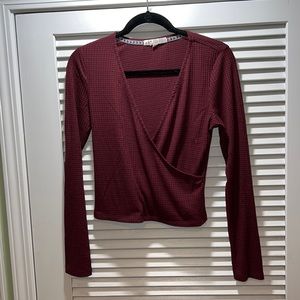 Jolt long sleeve crop in maroon